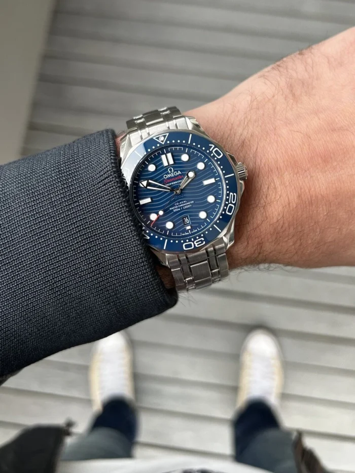 ⁦Omega (SEAMASTER DIVER) Watch For Men 210.30.42.20.03.001⁩ - الصورة ⁦11⁩