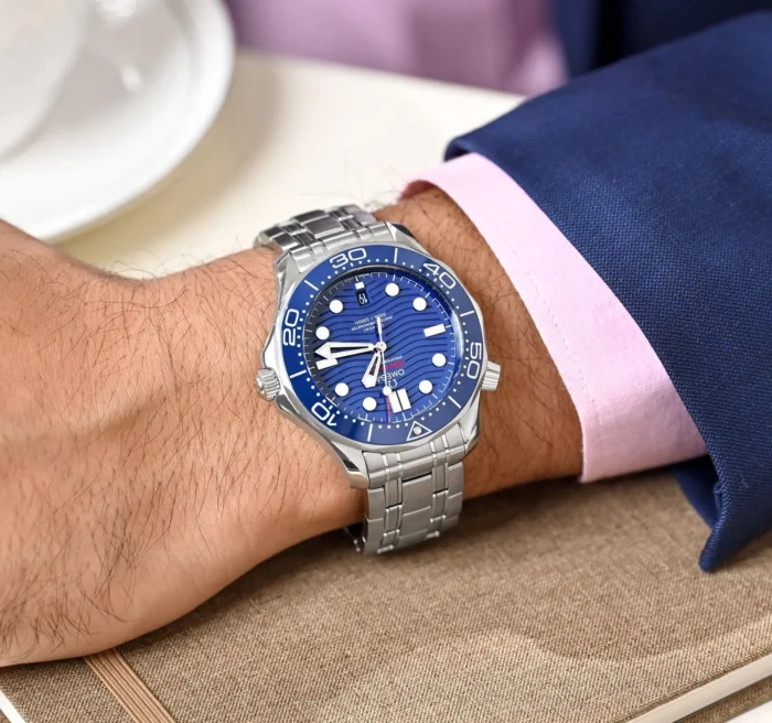 ⁦Omega (SEAMASTER DIVER) Watch For Men 210.30.42.20.03.001⁩ - الصورة ⁦12⁩